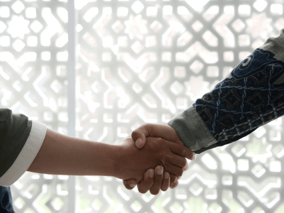5 Best Practices for Building Relationships with Donors – Yearly